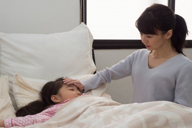 横浜のららぽーと横浜クリニックが解説!子供の胃腸炎で気をつけたいこと
